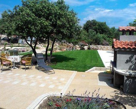 Apartments Villa Flora Rogoznica  Kültér fotó